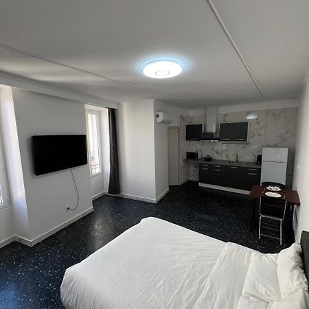 Suite St Charles, Canebiere, Vieux-Port Marseilles Buitenkant foto