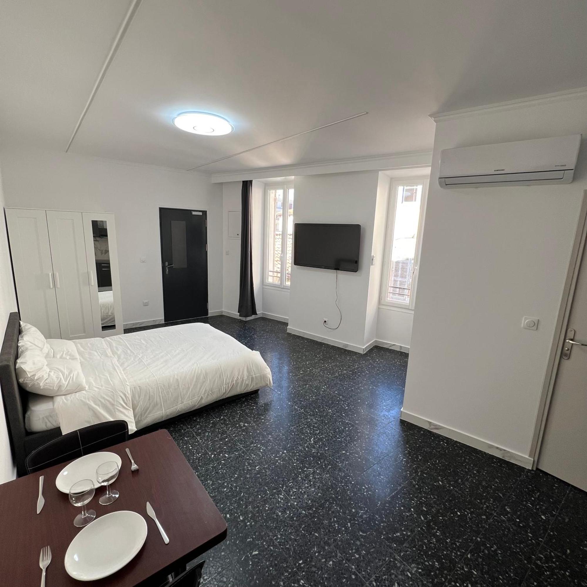 Suite St Charles, Canebiere, Vieux-Port Marseilles Buitenkant foto