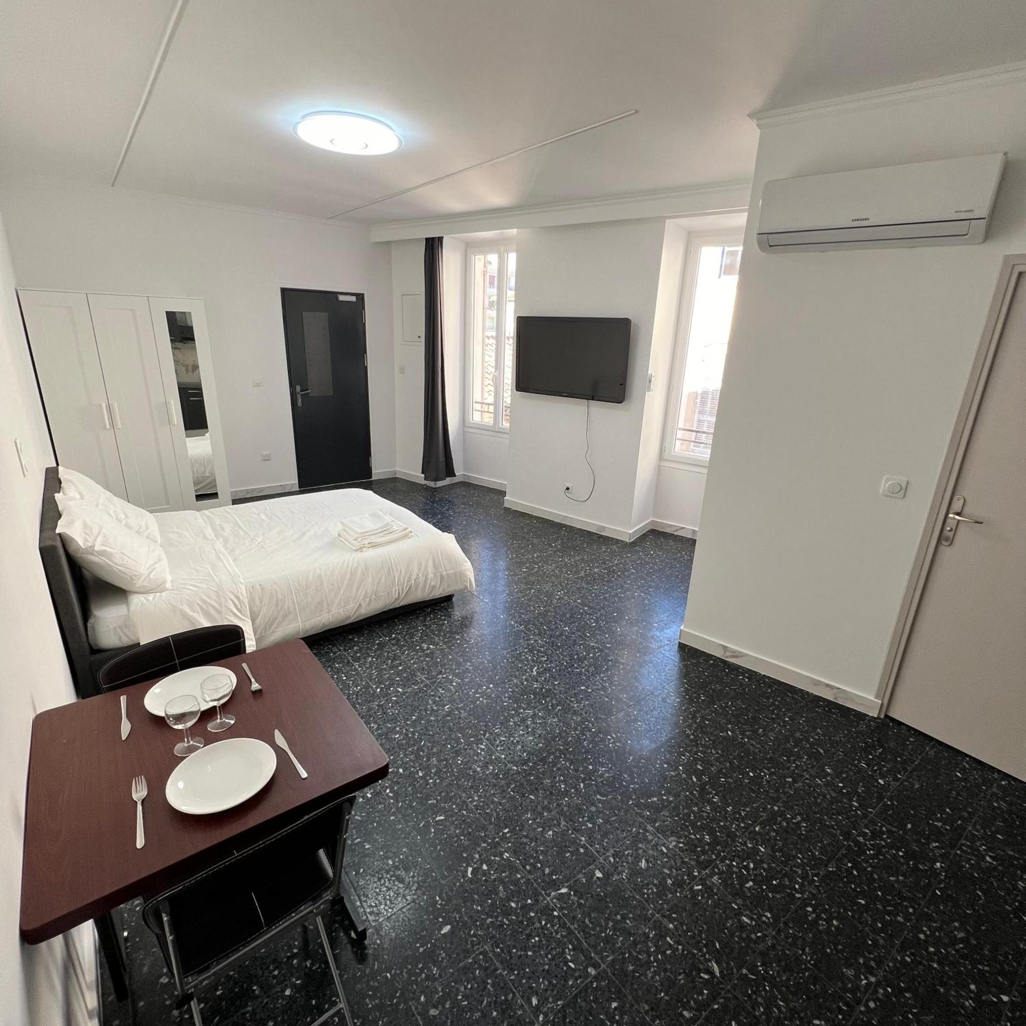 Suite St Charles, Canebiere, Vieux-Port Marseilles Buitenkant foto